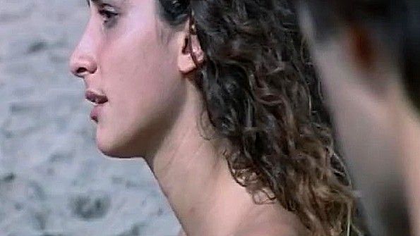 Молодая Marina Kalogirou в эротической постановке