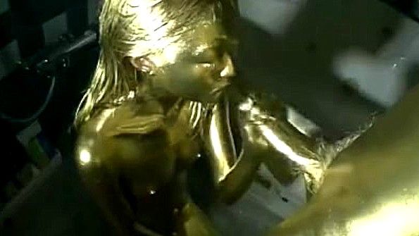 Японская пара занимается золотым сексом экстремально