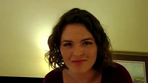 Мамаша не устояла перед возбужденным хуем сына