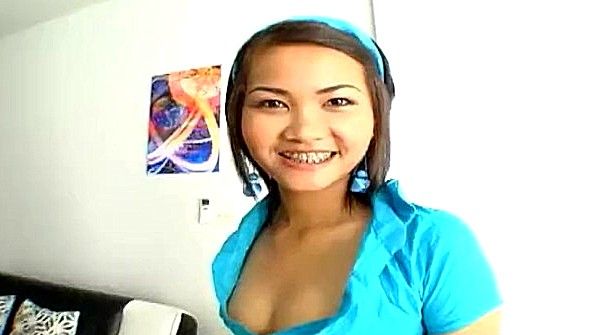 Молодая тайская шлюшка полностью отдается туристу