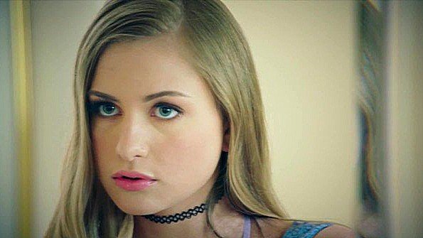 Красивая девушка получила сперму в классную пизду