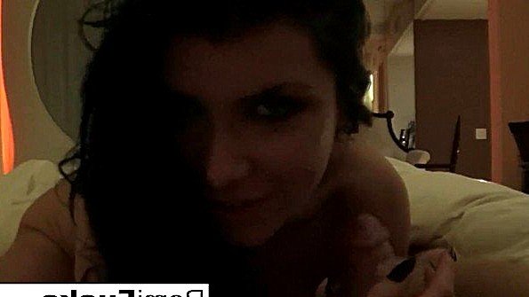 Домашние шалости жены с членом своего мужа