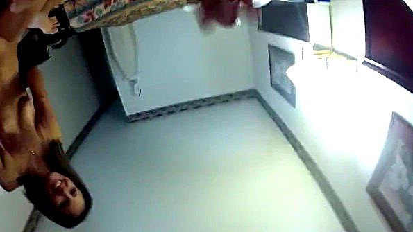 Жена и ее подружка организовали крутую оргию