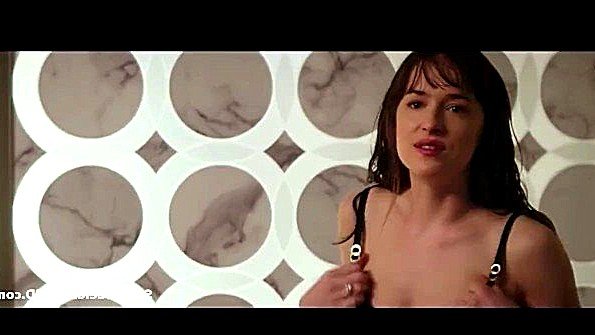 Шикарная Dakota Johnson в очень откровенных сценах