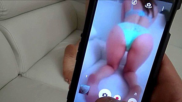 Брат заплатил сестре за сексуальные утехи