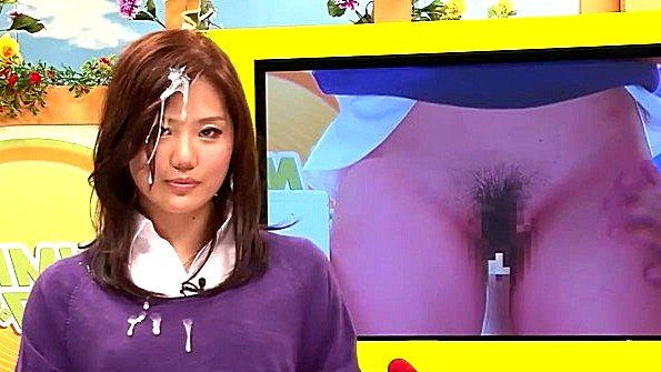 Японку трахают в прямом эфире во время передачи