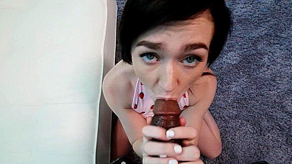 Анальный трах с негром во время откровенного общения