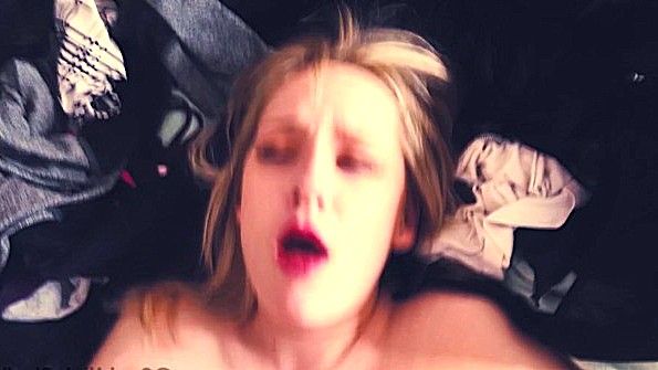 Мать поможет хую сына классно избавиться от спермы