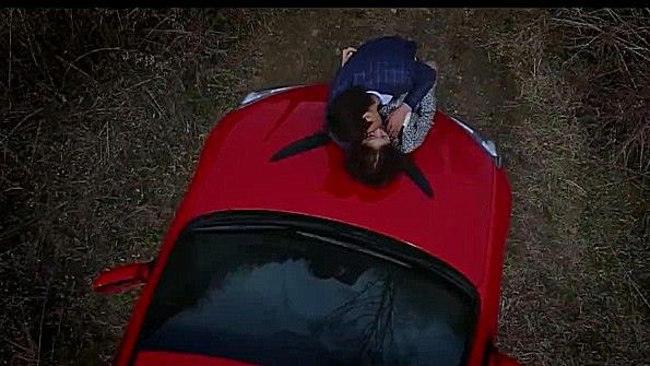 Корейская знаменитость в развратных постельных сценах